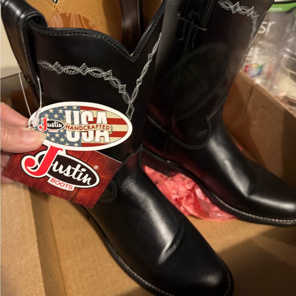 Justin Women’s Black Cowhide Cowboy Boots Ropers